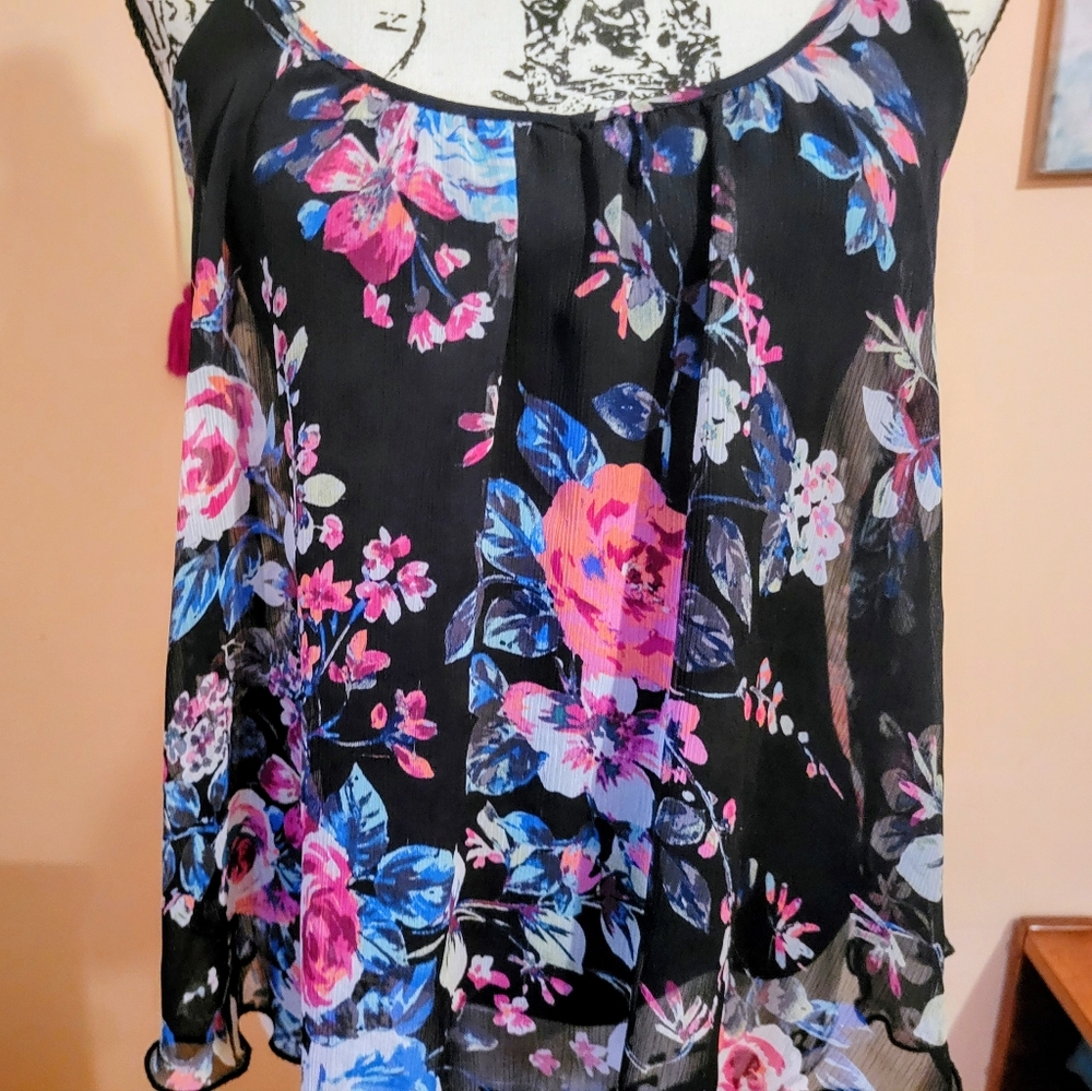 Express Boho Chic Floral Pleated Top, Chiffon, Romantic, XS, Flowy, EUC - Picture 5 of 14